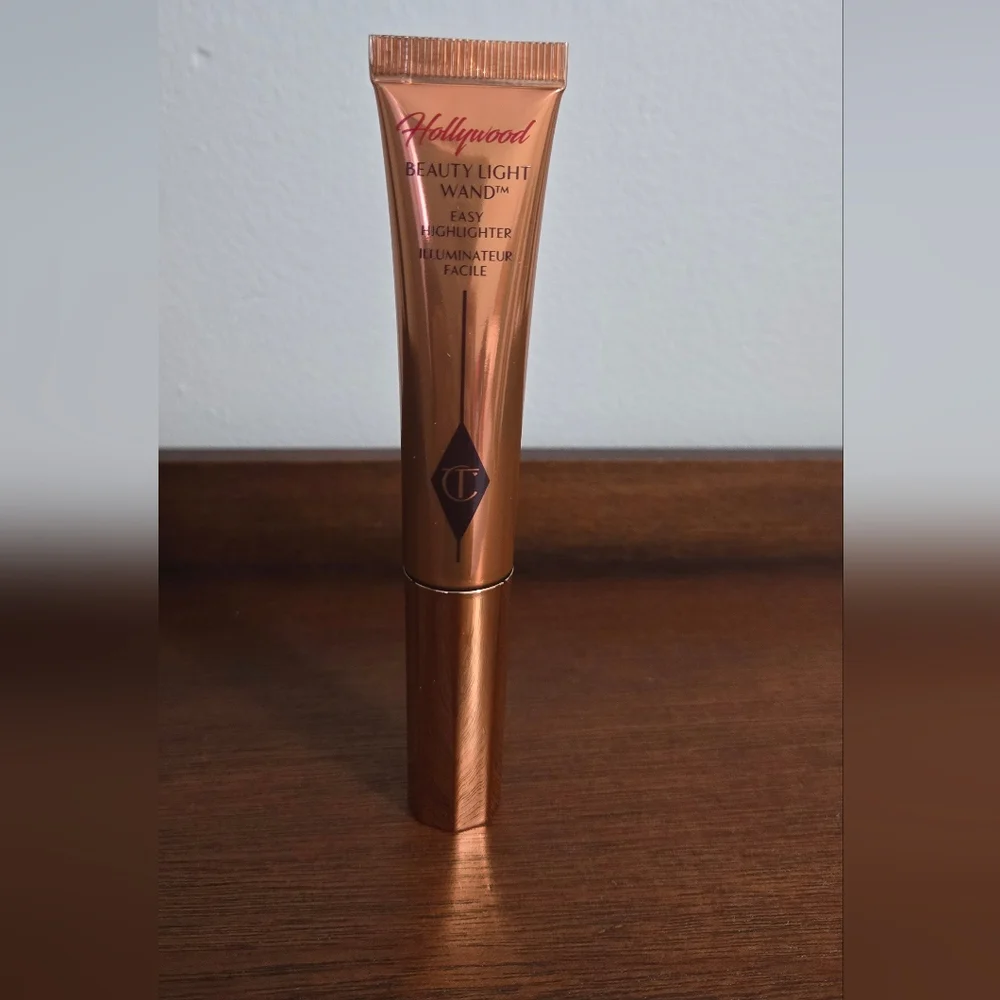 Charlotte Tilbury Makeup Bundle Bronzer 3 Tan & Beauty Light Wand Spotlight